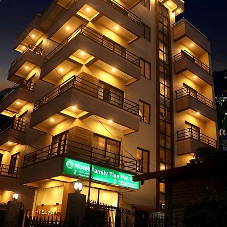 Hotel Family Ties Pvt. Ltd. Katmandú Exterior foto
